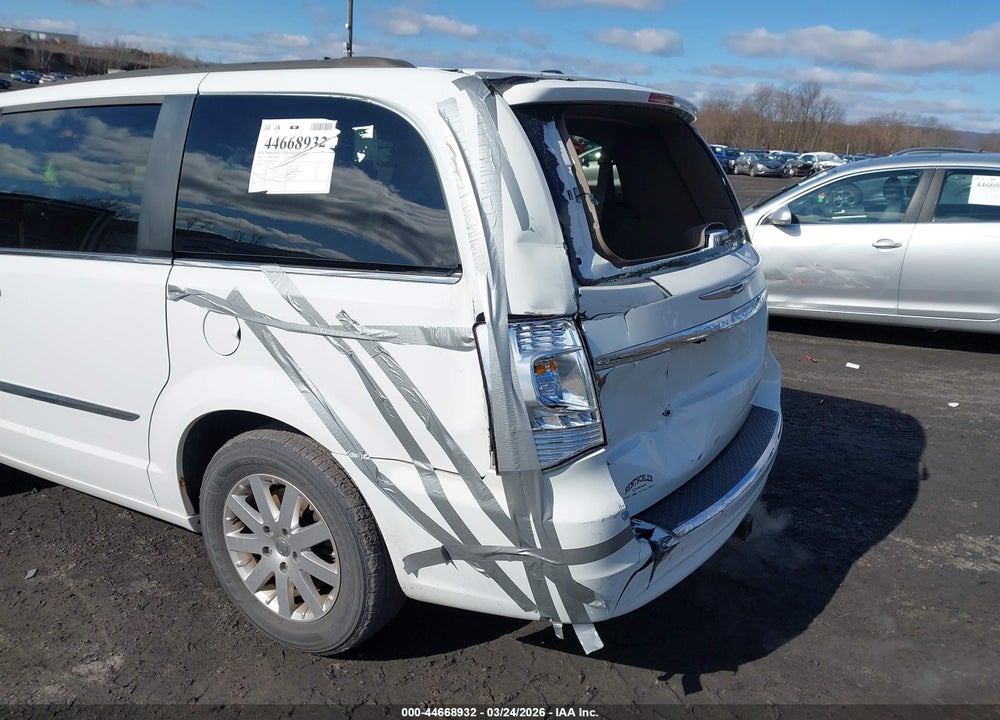 2016 CHRYSLER TOWN & COUNTRY TOURING VIN: 2C4RC1BG0GR205297