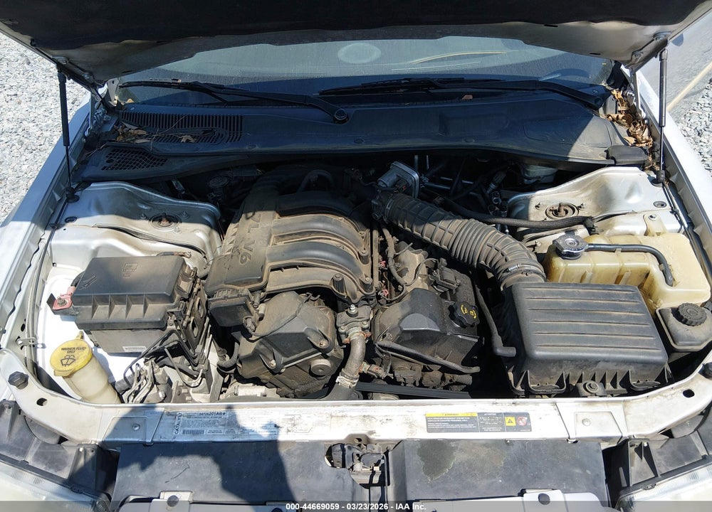 2005 CHRYSLER 300 VIN: 2C3JA43R55H569937