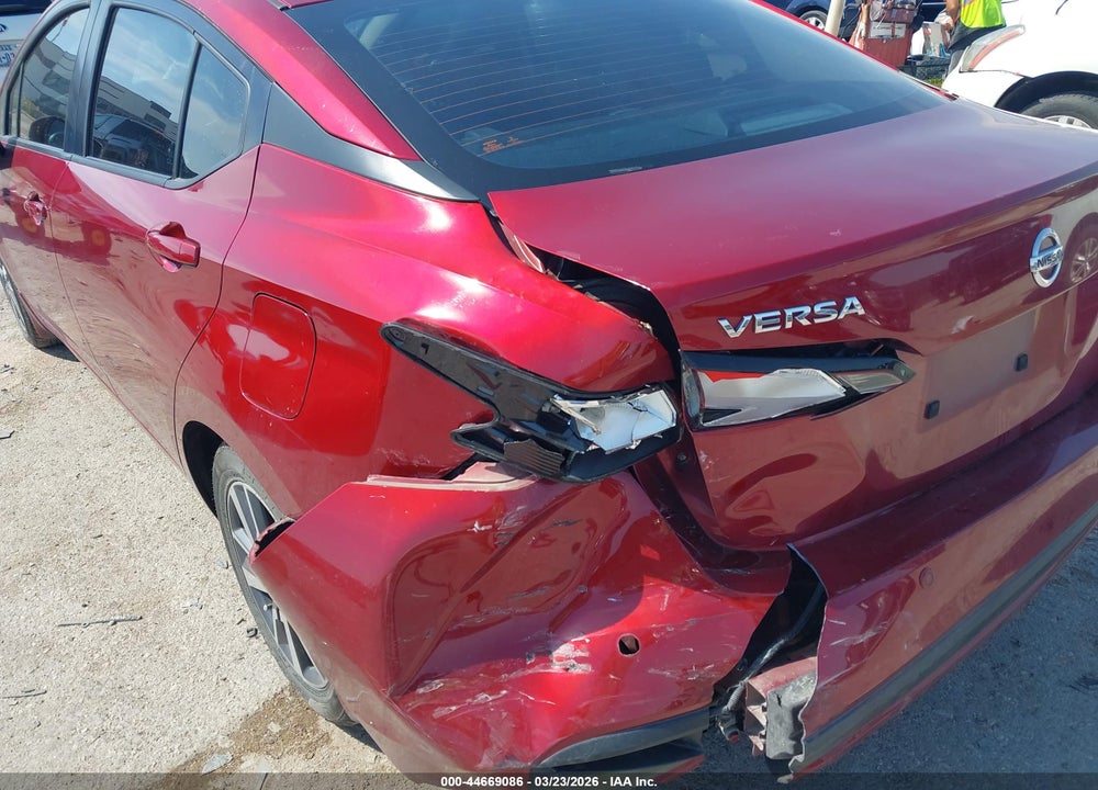 2020 NISSAN VERSA SV XTRONIC CVT VIN: 3N1CN8EVXLL832327
