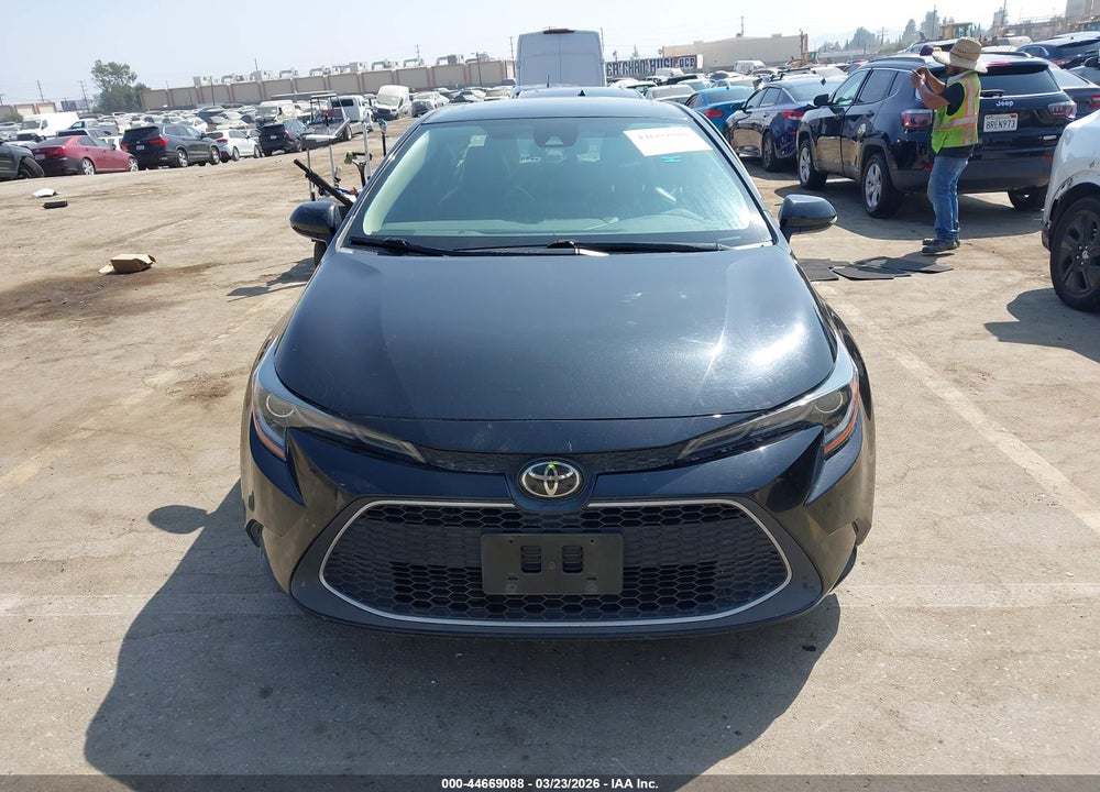 2022 TOYOTA COROLLA XLE VIN: 5YFFPMAE0NP297808