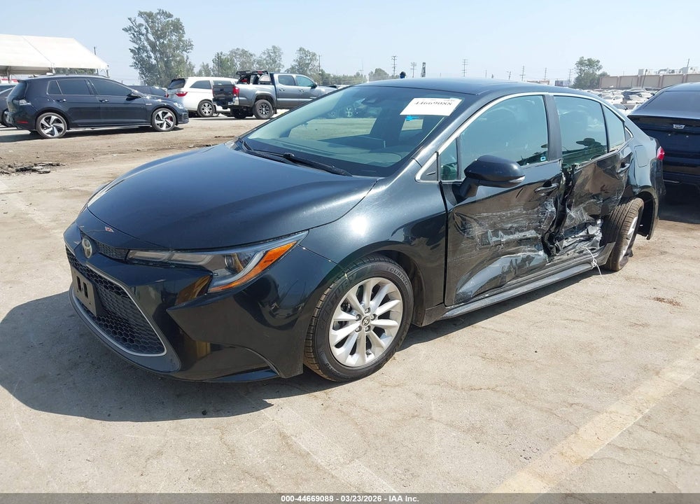 2022 TOYOTA COROLLA XLE VIN: 5YFFPMAE0NP297808