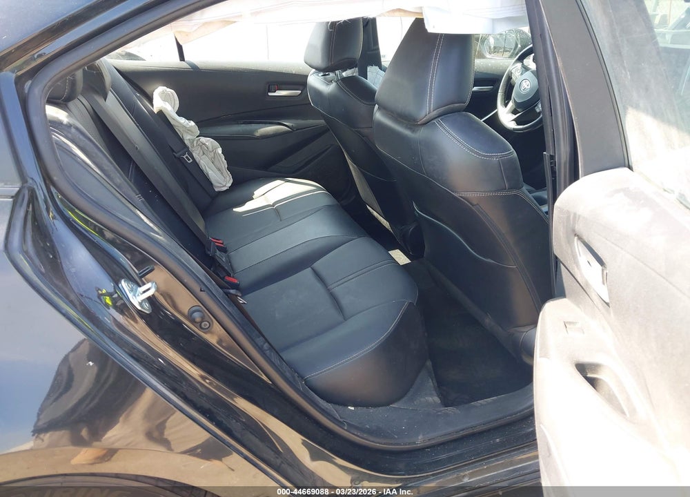 2022 TOYOTA COROLLA XLE VIN: 5YFFPMAE0NP297808