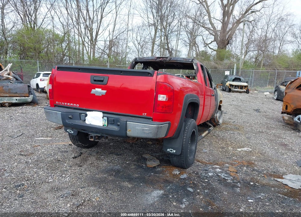 2008 CHEVROLET SILVERADO 1500 LT1 VIN: 2GCEK19J181199707