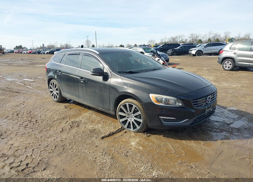 2015 VOLVO V60 T5 PLATINUM VIN: YV1612SM4F1232424