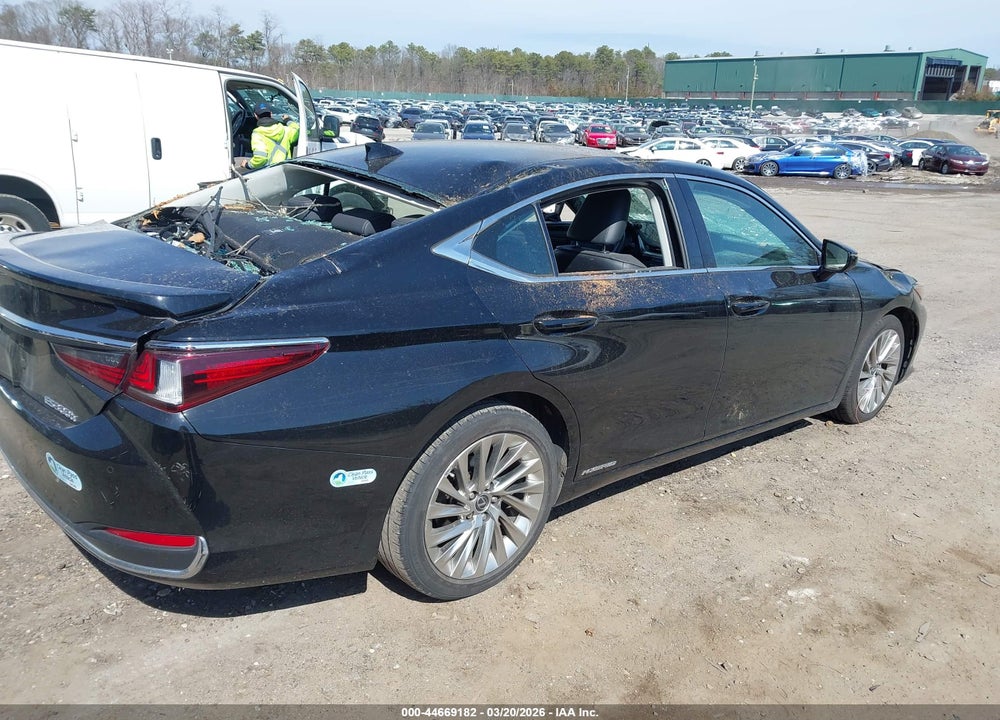 2019 LEXUS ES 300H LUXURY VIN: 58AB21B15KU002048