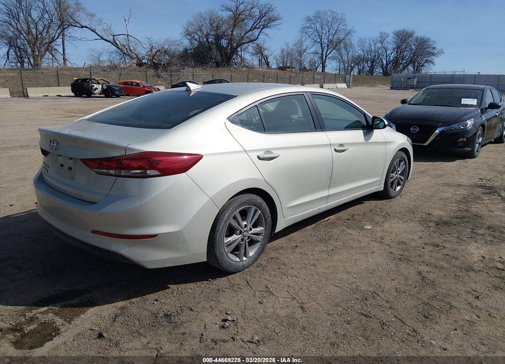 2018 HYUNDAI ELANTRA SEL VIN: KMHD84LF4JU536859