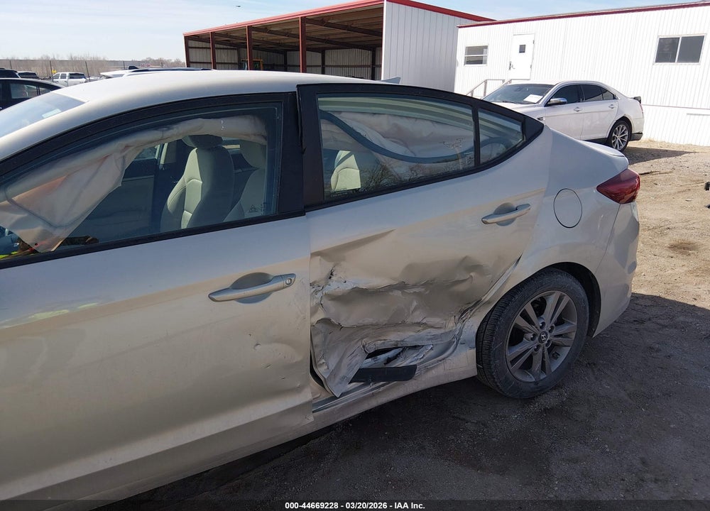 2018 HYUNDAI ELANTRA SEL VIN: KMHD84LF4JU536859
