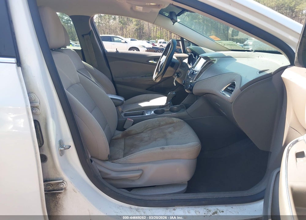 2016 CHEVROLET CRUZE LT AUTO VIN: 1G1BE5SM7G7269310