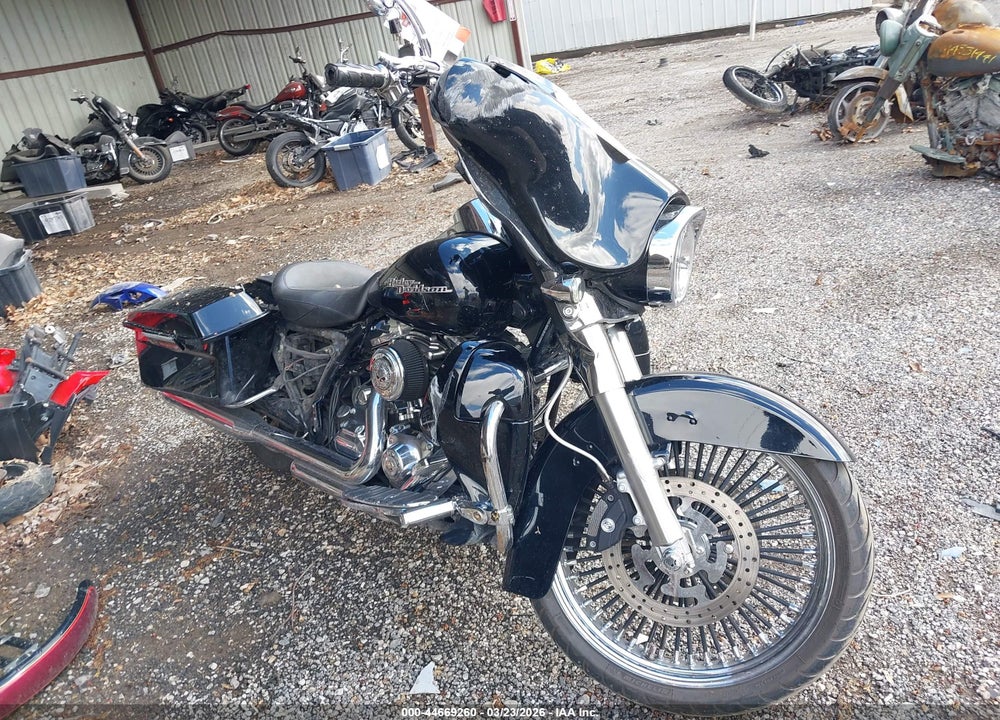 2012 HARLEY-DAVIDSON FLHX STREET GLIDE VIN: 1HD1KBM12CB629988