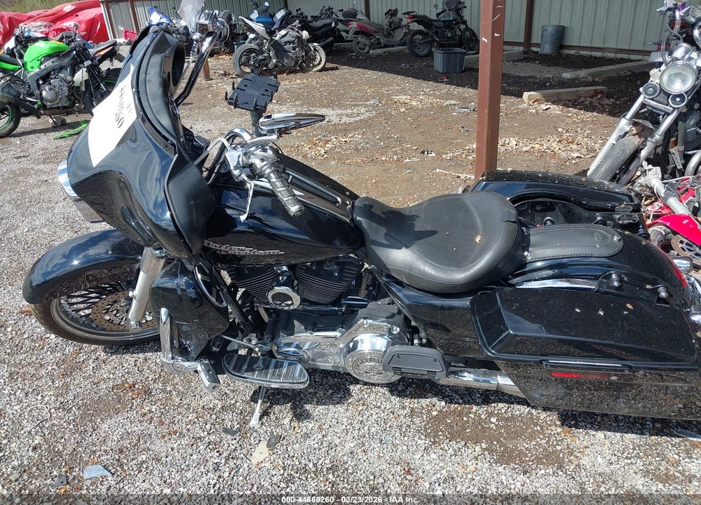 2012 HARLEY-DAVIDSON FLHX STREET GLIDE VIN: 1HD1KBM12CB629988