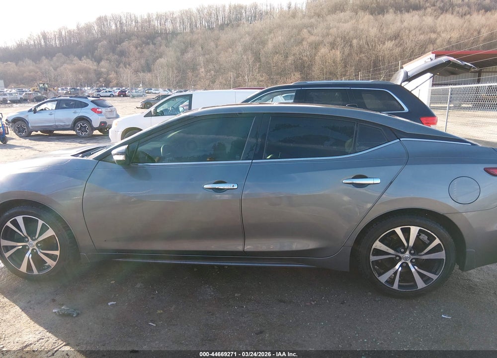 2017 NISSAN MAXIMA 3.5 SL VIN: 1N4AA6AP8HC454271