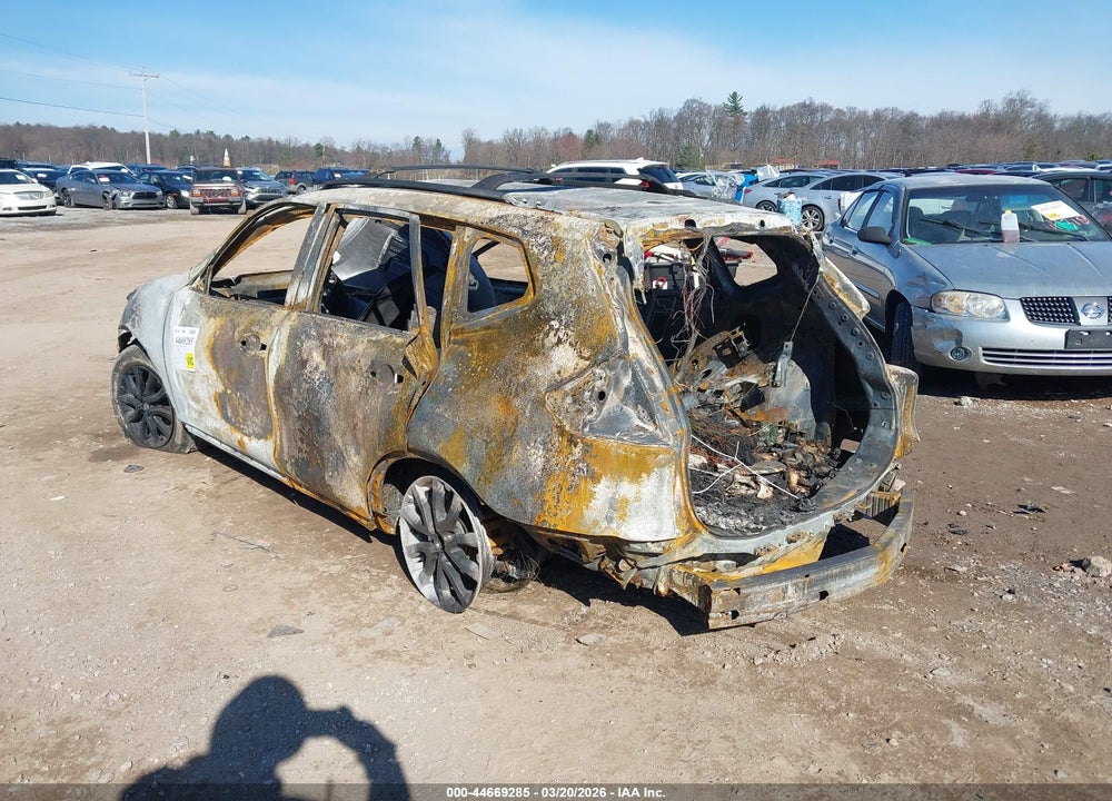 2018 NISSAN ROGUE SV VIN: 5N1AT2MV8JC814681