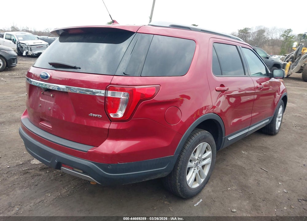 2019 FORD EXPLORER XLT VIN: 1FM5K8D8XKGA02181