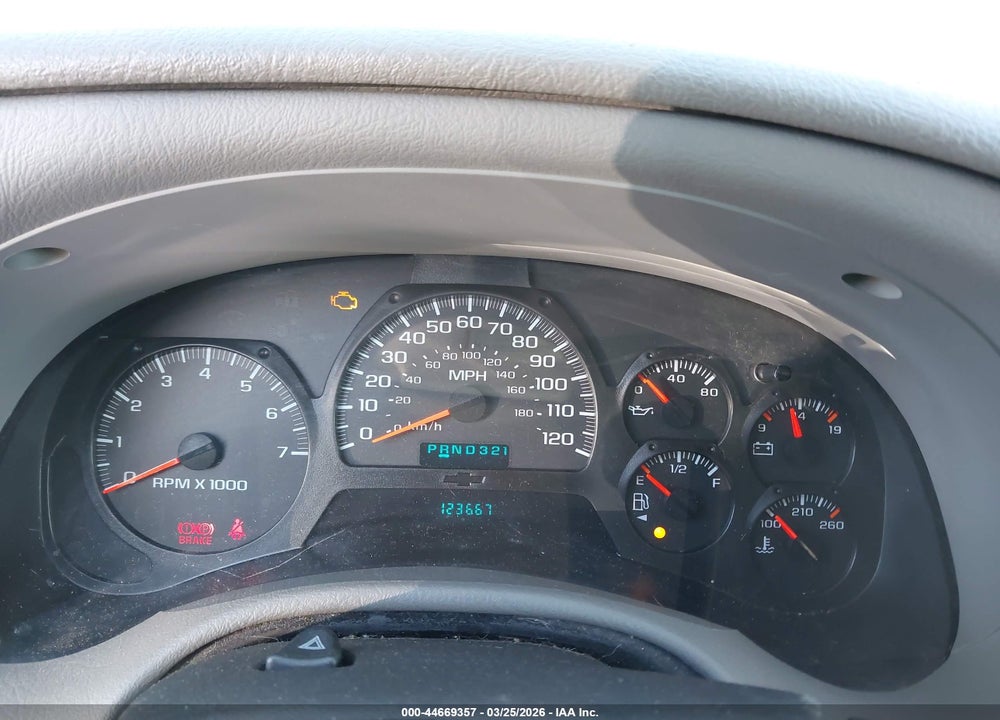 2005 CHEVROLET TRAILBLAZER LS VIN: 1GNDS13S052302292