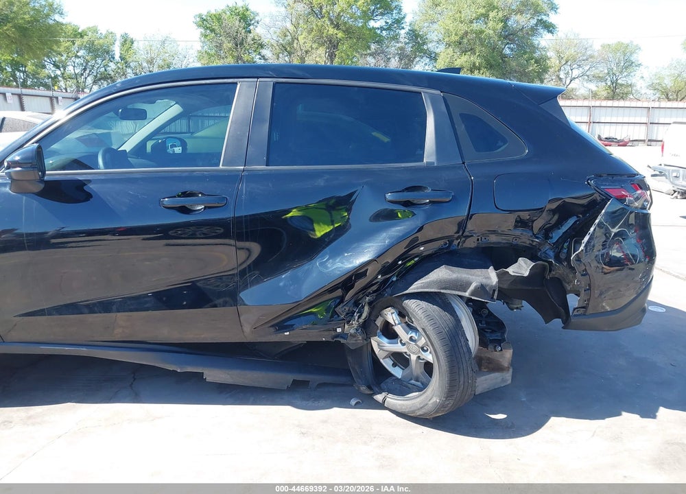 2023 HONDA HR-V 2WD LX VIN: 3CZRZ1H39PM739337