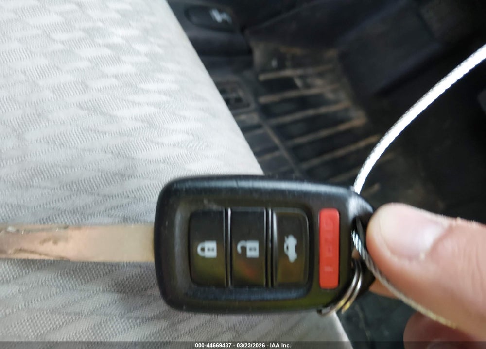2014 HONDA CIVIC LX VIN: 2HGFB2F51EH552579