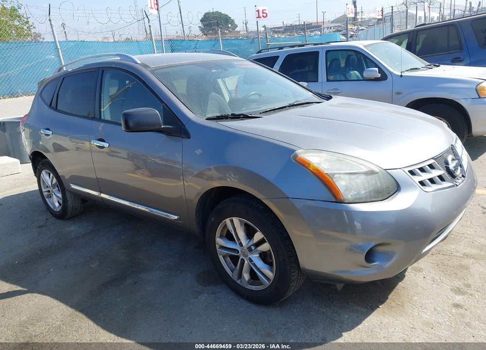 2015 NISSAN ROGUE SELECT S VIN: JN8AS5MT2FW155109