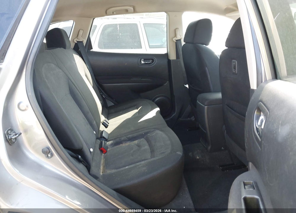 2015 NISSAN ROGUE SELECT S VIN: JN8AS5MT2FW155109