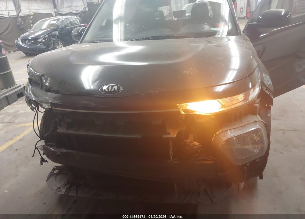 2020 KIA SOUL LX VIN: KNDJ23AU4L7735089