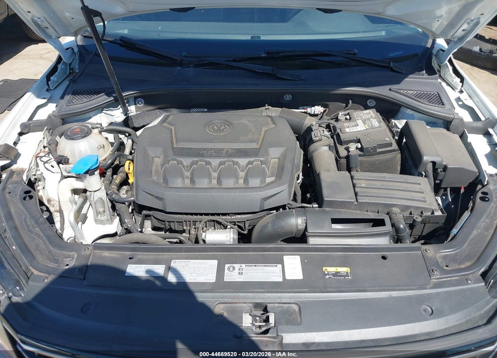 2018 VOLKSWAGEN PASSAT 2.0T R-LINE/2.0T S VIN: 1VWAA7A3XJC044393