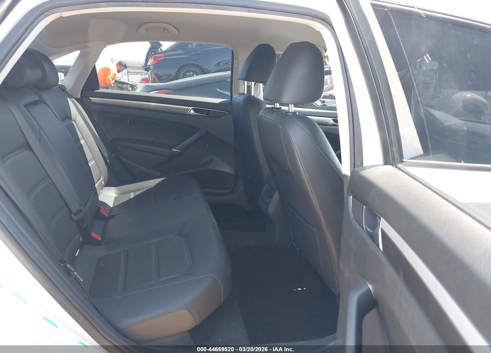 2018 VOLKSWAGEN PASSAT 2.0T R-LINE/2.0T S VIN: 1VWAA7A3XJC044393