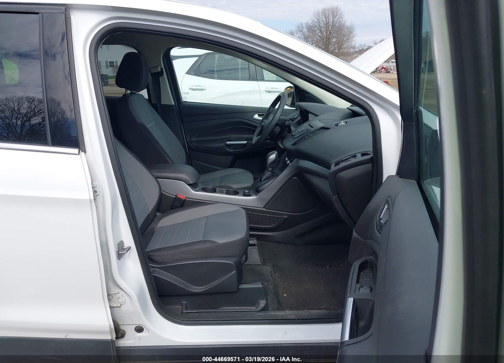 2014 FORD ESCAPE SE VIN: 1FMCU0GX8EUE28186
