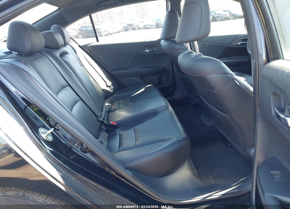 2017 HONDA ACCORD SPORT SE VIN: 1HGCR2F18HA056239