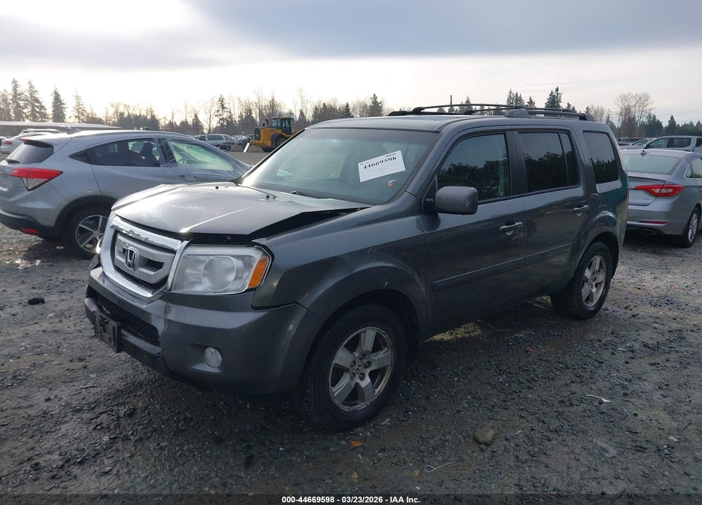 2011 HONDA PILOT EX-L VIN: 5FNYF4H61BB016116