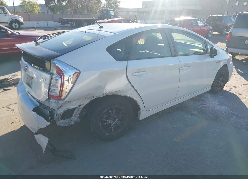 2015 TOYOTA PRIUS TWO VIN: JTDKN3DU9F2002349