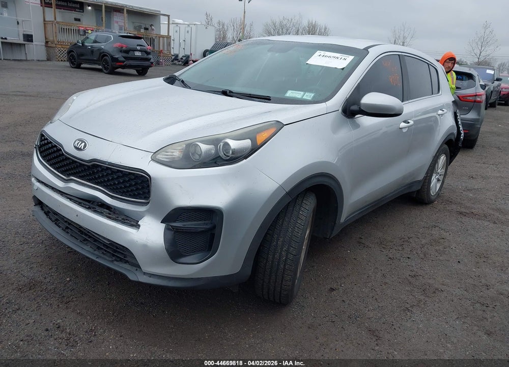 2019 KIA SPORTAGE LX VIN: KNDPM3AC5K7542573