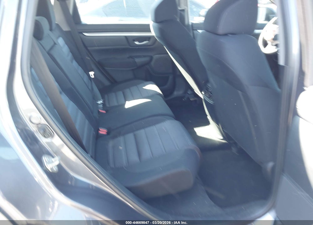 2019 HONDA CR-V LX VIN: 2HKRW5H31KH419238