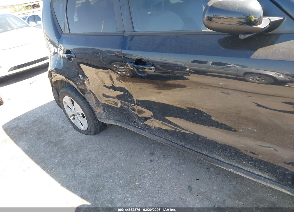 2015 KIA SOUL VIN: KNDJN2A23F7748307