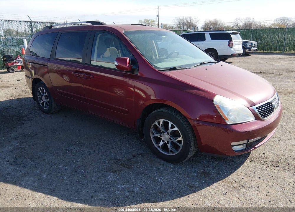 2014 KIA SEDONA LX VIN: KNDMG4C77E6586603