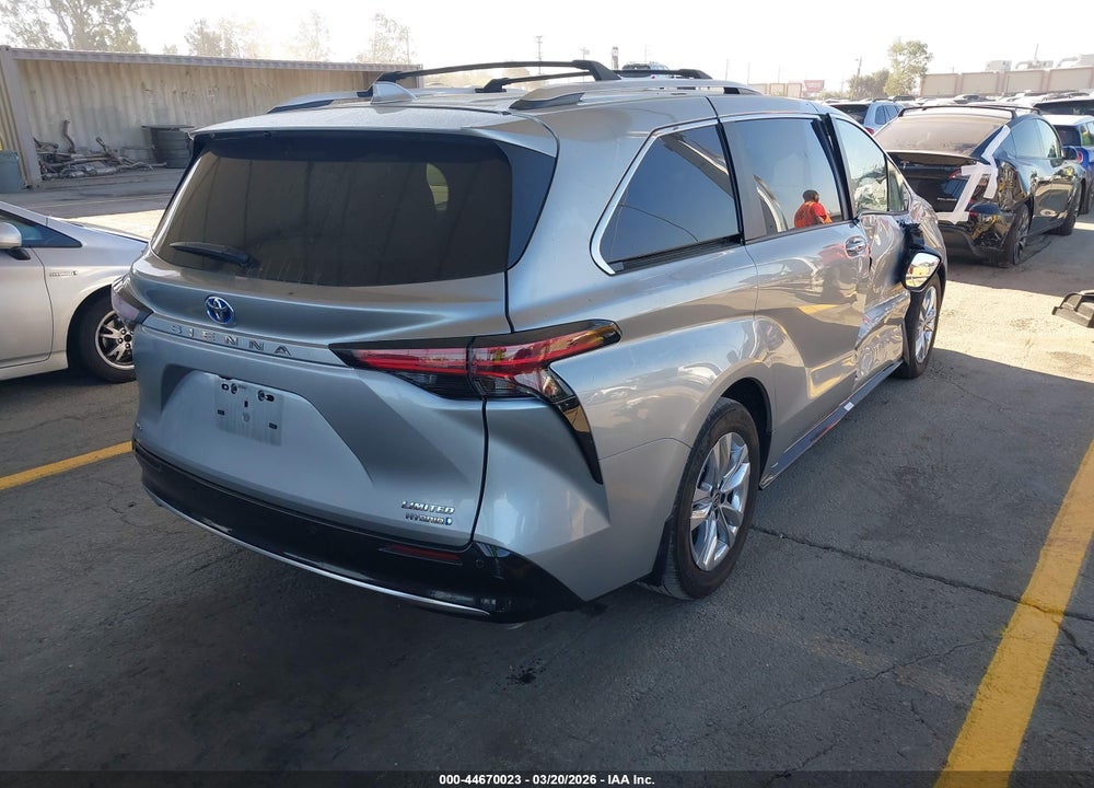2024 TOYOTA SIENNA LIMITED VIN: 5TDZSKFC4RS137614