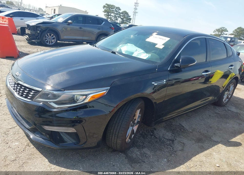 2019 KIA OPTIMA LX VIN: 5XXGT4L33KG332647