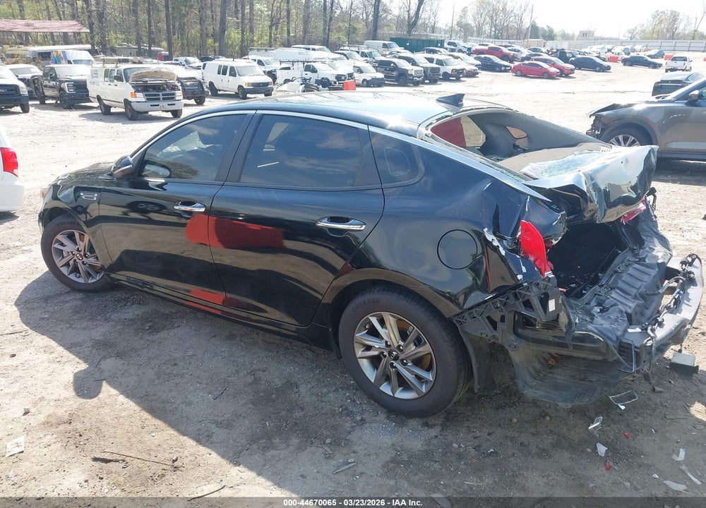 2019 KIA OPTIMA LX VIN: 5XXGT4L33KG332647