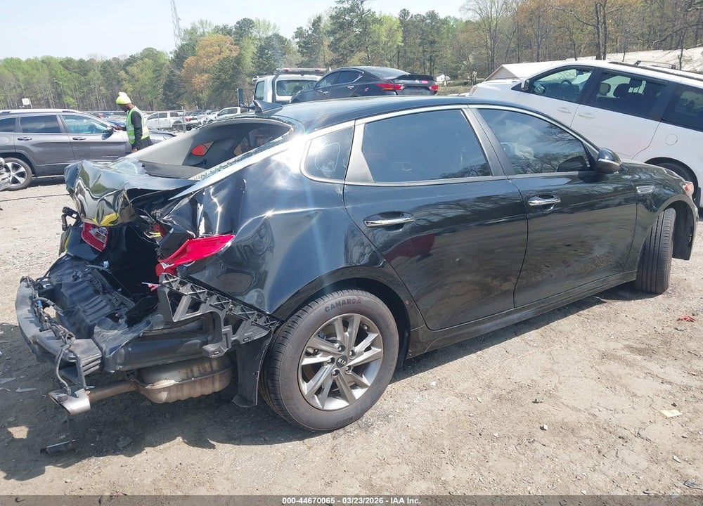 2019 KIA OPTIMA LX VIN: 5XXGT4L33KG332647