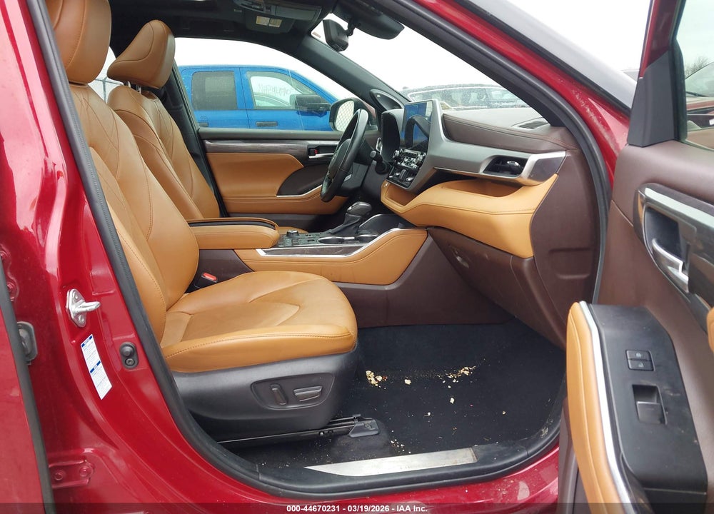 2022 TOYOTA HIGHLANDER PLATINUM VIN: 5TDFZRBHXNS188280
