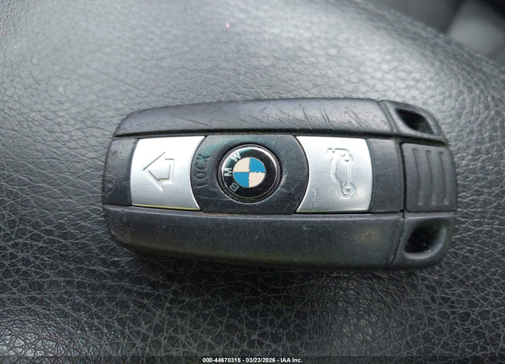 2008 BMW 528I VIN: WBANU53508C111153