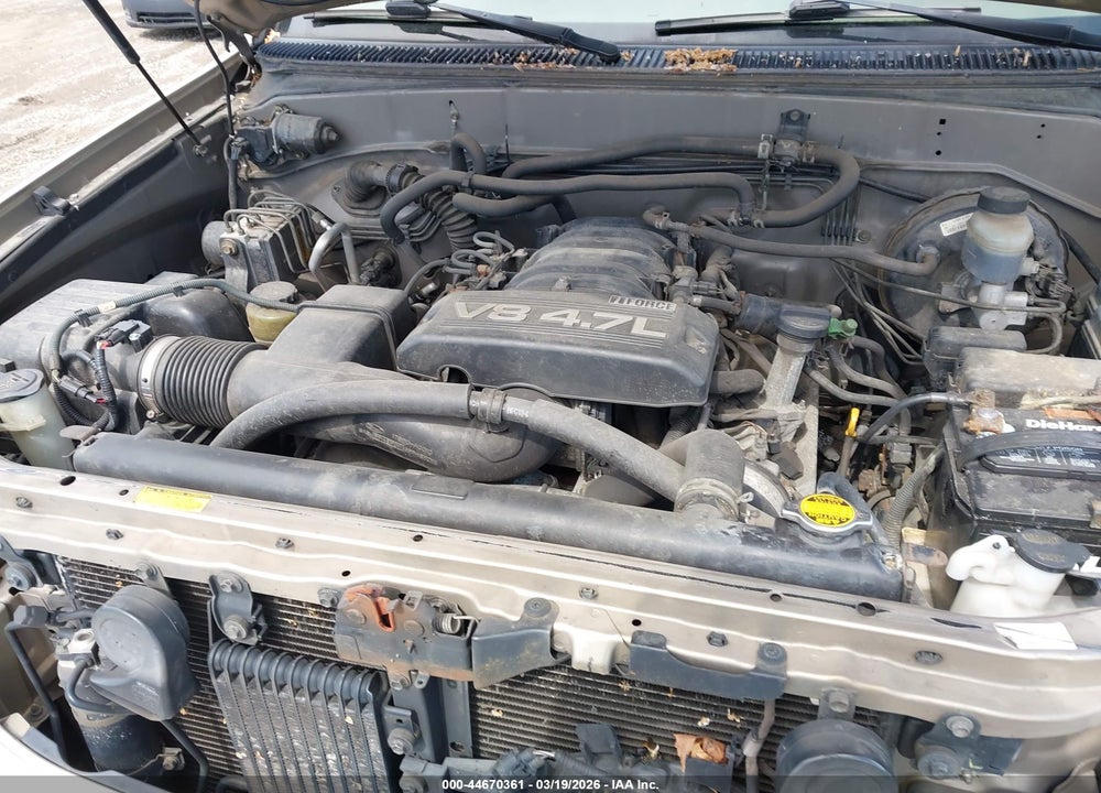 2005 TOYOTA SEQUOIA SR5 V8 VIN: 5TDZT34A95S261330