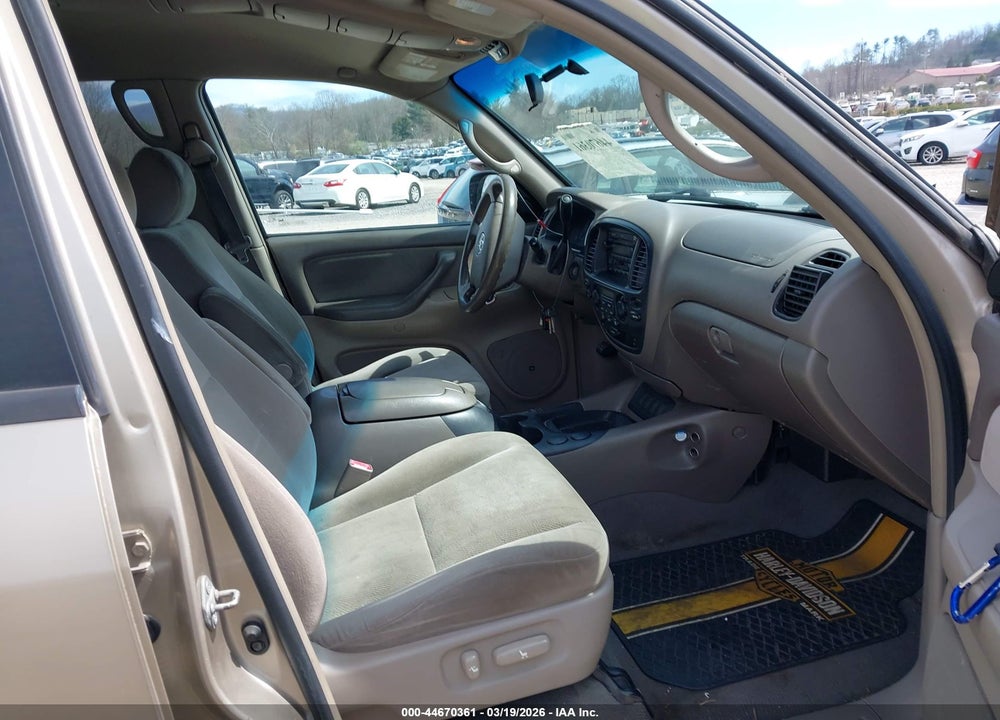 2005 TOYOTA SEQUOIA SR5 V8 VIN: 5TDZT34A95S261330