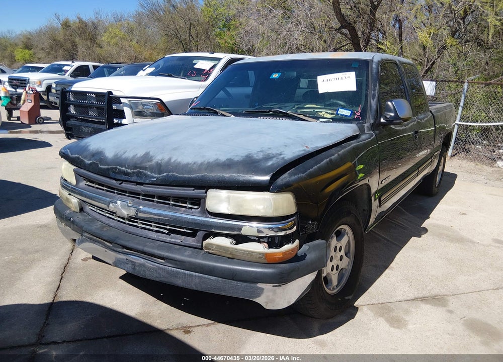 2001 CHEVROLET SILVERADO 1500 LS VIN: 2GCEC19V711107456