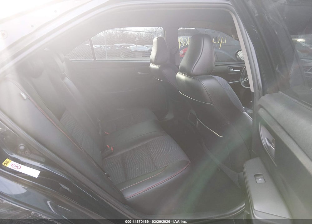 2015 TOYOTA CAMRY SE VIN: 4T1BF1FK6FU958403