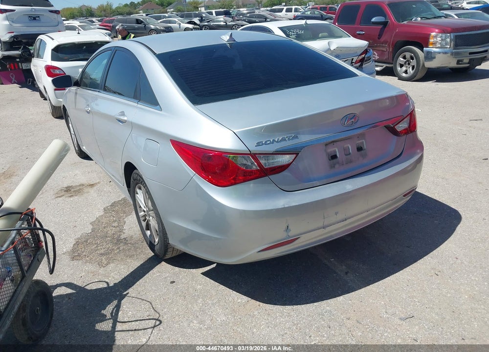 2013 HYUNDAI SONATA GLS VIN: 5NPEB4AC7DH789398