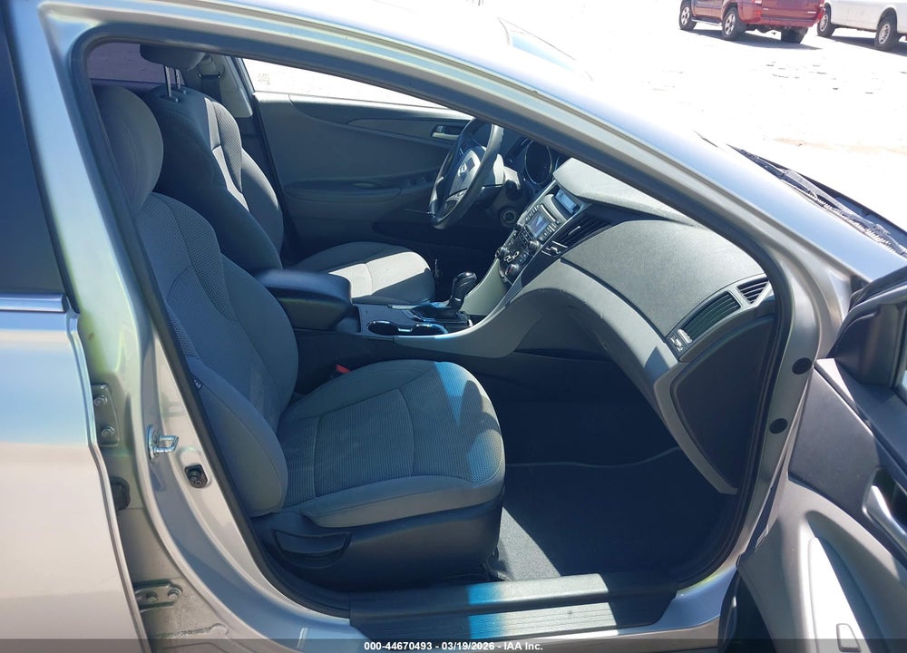 2013 HYUNDAI SONATA GLS VIN: 5NPEB4AC7DH789398