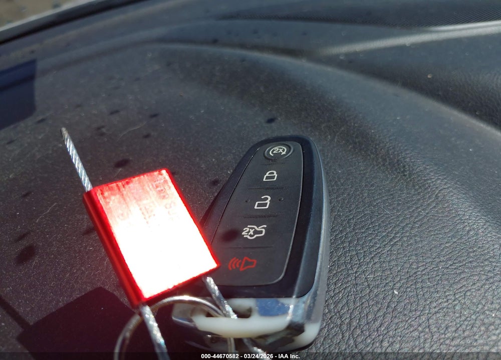 2018 FORD FOCUS TITANIUM VIN: 1FADP3N21JL244867