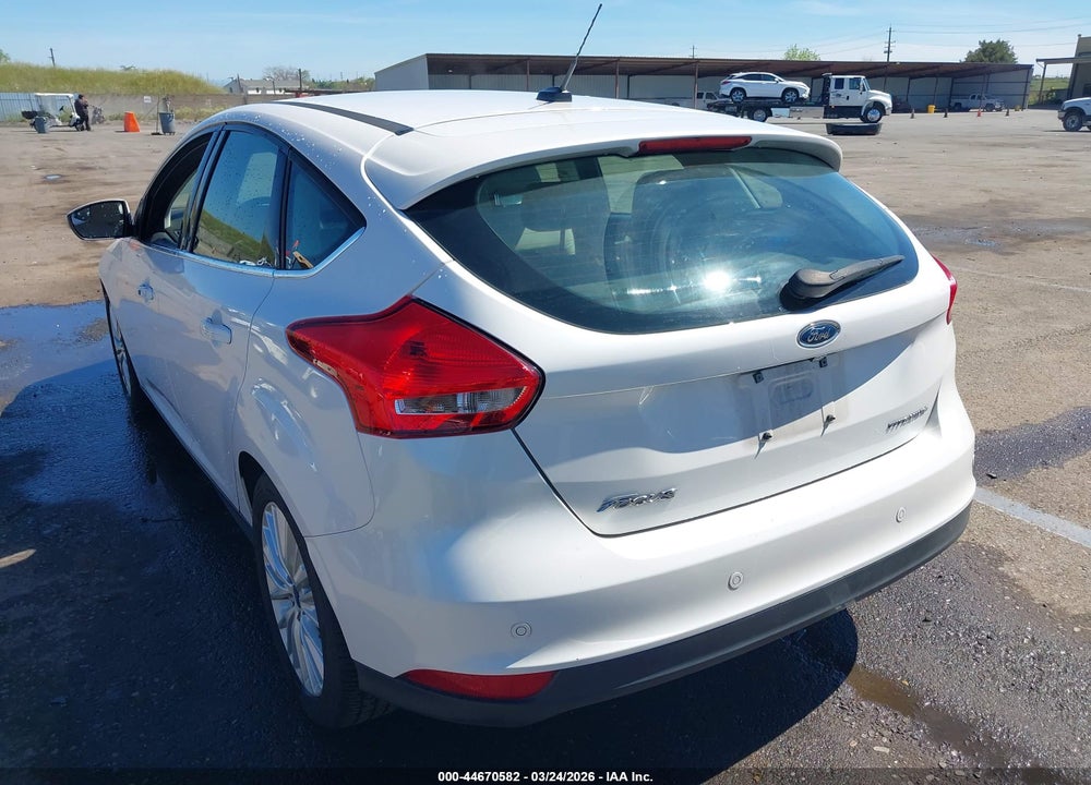 2018 FORD FOCUS TITANIUM VIN: 1FADP3N21JL244867