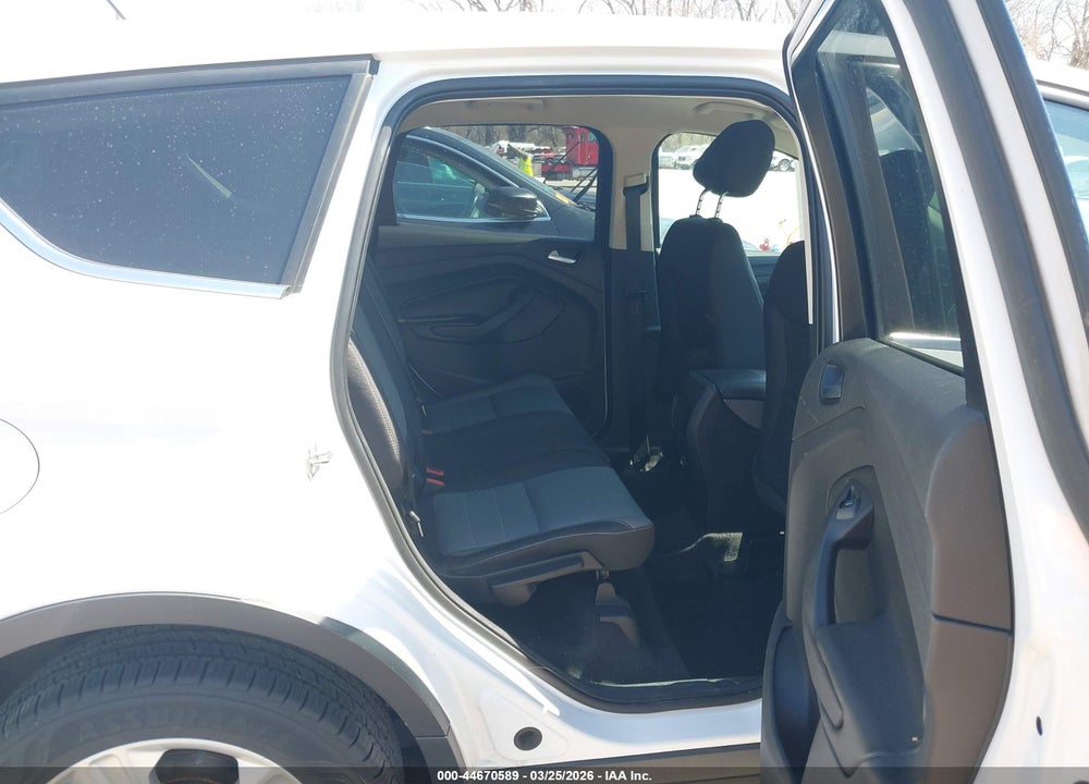 2016 FORD ESCAPE SE VIN: 1FMCU0G76GUB22204