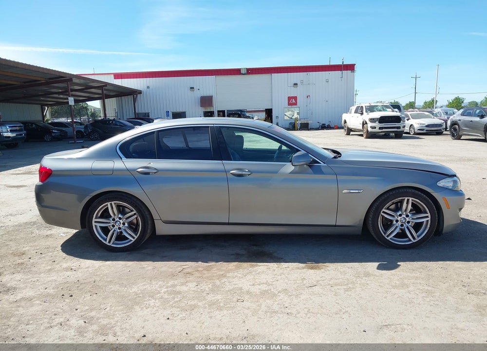 2011 BMW 528I VIN: WBAFR1C56BC750725