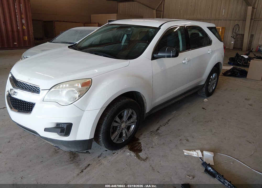 2014 CHEVROLET EQUINOX LS VIN: 1GNALAEK2EZ131808
